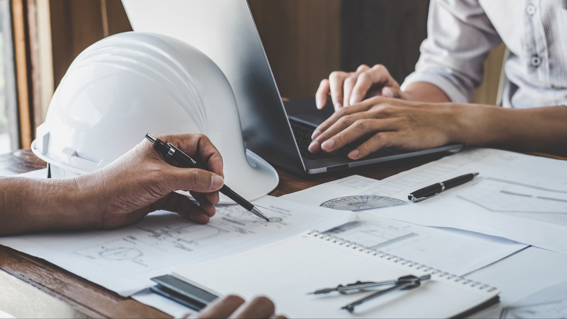 Konstruktions- und Strukturkonzept der Ingenieurarbeitszeichnung o